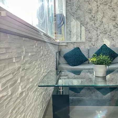 Apartment Luxpro - City