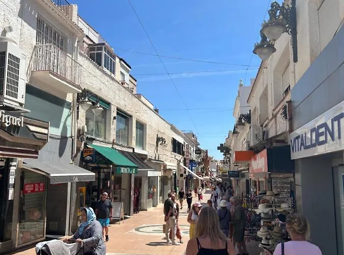 Luxpro - City Apartment *